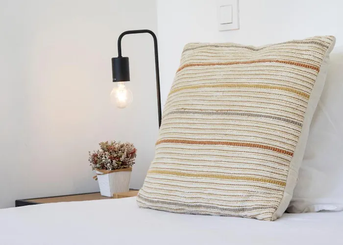 Downtown By Lovelystay * פורטו